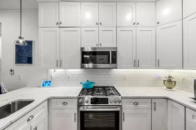 559 East 5th #1, Boston, MA 02127 - Photo 3