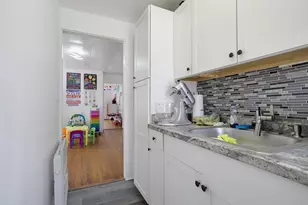 211 Weld St, New Bedford, MA 02740 - Photo 11