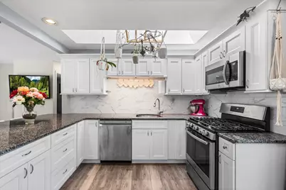 24 Kennedy St, Dartmouth, MA 02747 - Photo 9