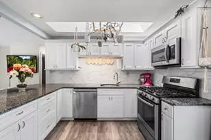 24 Kennedy St, Dartmouth, MA 02747 - Photo 9