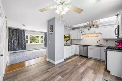 24 Kennedy St, Dartmouth, MA 02747 - Photo 11