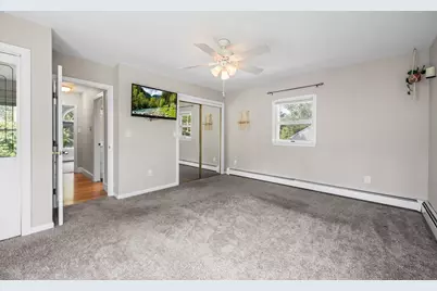 24 Kennedy St, Dartmouth, MA 02747 - Photo 23