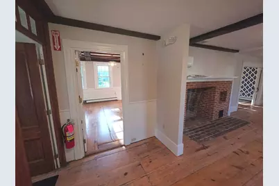 8 Hollis St #A1, Groton, MA 01450 - Photo 9