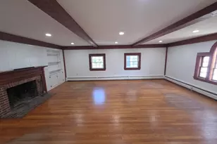 8 Hollis St, Groton, MA 01450 - Photo 1