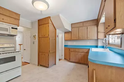 18 Smith Road, Saugus, MA 01906 - Photo 11