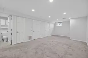 102 Old Harbor St, Boston, MA 02127 - Photo 25
