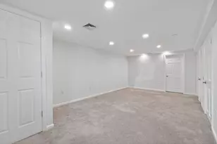 102 Old Harbor St, Boston, MA 02127 - Photo 23