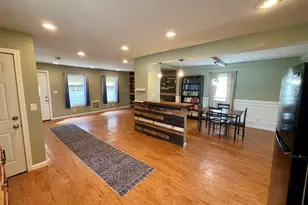 222 Parker St, Springfield, MA 01151 - Photo 9
