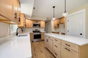 43 Arrow Trail, Groton, MA 01450 - Photo 5
