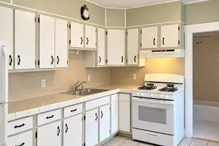17 Sumner Ave, Wakefield, MA 01880 - Photo 5