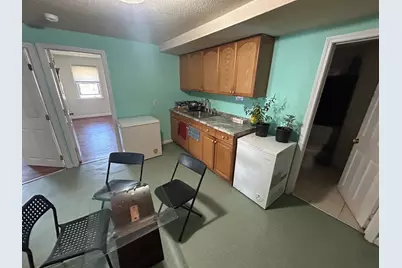 52 Willie Street, Lowell, MA 01854 - Photo 9