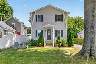 20 Parsons Ave, Lynnfield, MA 01940 - Photo 1