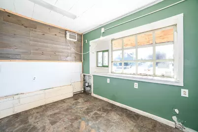 382 Water, Clinton, MA 01510 - Photo 9
