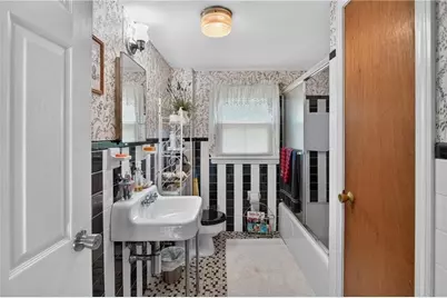 130 Thurston Street, East Providence, RI 02915 - Photo 25