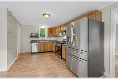 115 Sladen St, Dracut, MA 01826 - Photo 5