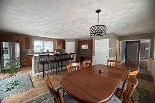 81 N Main St, Bellingham, MA 02019 - Photo 7