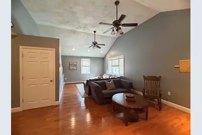 81 N Main St, Bellingham, MA 02019 - Photo 15