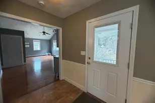 81 N Main St, Bellingham, MA 02019 - Photo 5