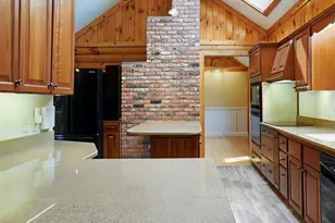 8 Hillsville Rd, North Brookfield, MA 01535 - Photo 15