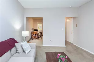 377 Bunker Hill St, Boston, MA 02129 - Photo 7