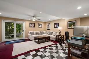 803 Foxwood Cir, Peabody, MA 01960 - Photo 31