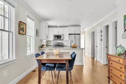 33 Clyde St #1, Somerville, MA 02145 - Photo 5