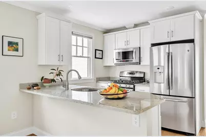 33 Clyde St #1, Somerville, MA 02145 - Photo 7