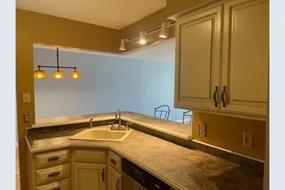 50 Steeplechase Ct #50, Haverhill, MA 01832 - Photo 5