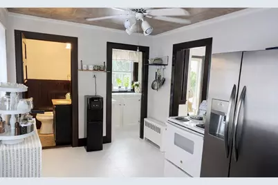 25 Parker Hill Ave, Milford, MA 01757 - Photo 11