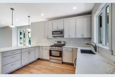 37 Bacon St #a, Watertown, MA 02472 - Photo 5