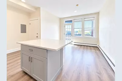 8 Kenwwod St #7, Boston, MA 02124 - Photo 7