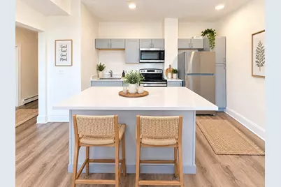 8 Kenwwod St #7, Boston, MA 02124 - Photo 3