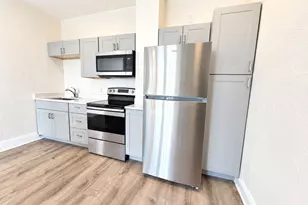 8 Kenwwod St, Boston, MA 02124 - Photo 9