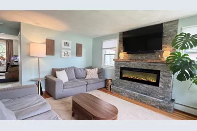 229 McCarthy Ave, Chicopee, MA 01020 - Photo 11