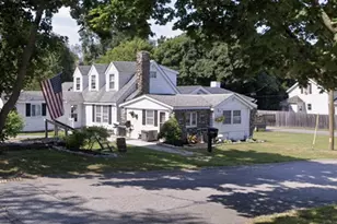 25 Yale Ave, Swansea, MA 02777 - Photo 3