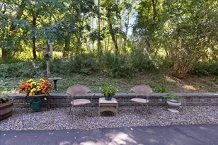 34 Glen Devin St, Amesbury, MA 01913 - Photo 3