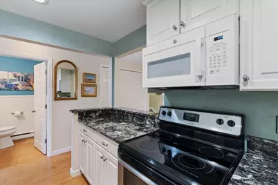 34 Glen Devin St #34, Amesbury, MA 01913 - Photo 11