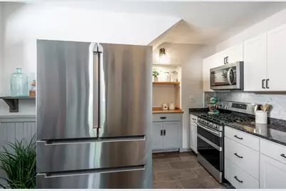 51 Topsfield Rd, Ipswich, MA 01938 - Photo 17