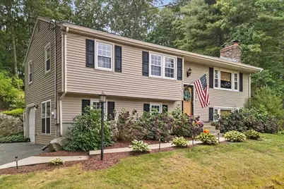 120 Ivy Lane, Northbridge, MA 01588 - Photo 3