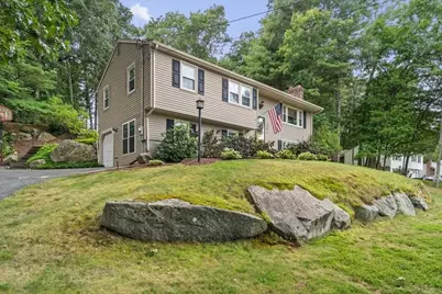 120 Ivy Lane, Northbridge, MA 01588 - Photo 9