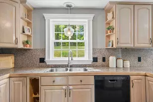 120 Ivy Ln, Northbridge, MA 01588 - Photo 15