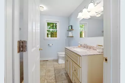 51 Mechanic St, Bellingham, MA 02019 - Photo 13