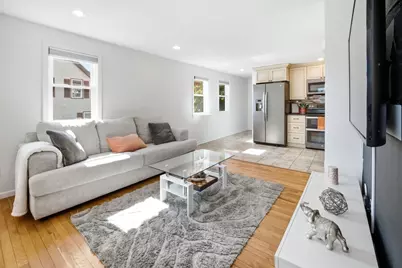 51 Mechanic St, Bellingham, MA 02019 - Photo 5