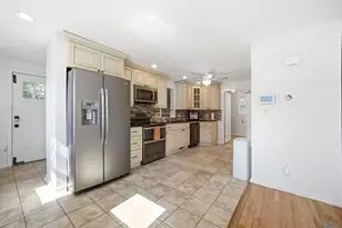 51 Mechanic St, Bellingham, MA 02019 - Photo 9