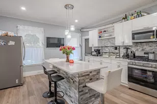 72 Mt Vernon St, Fitchburg, MA 01420 - Photo 3