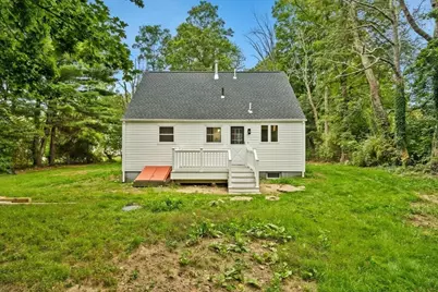 1088 Middleboro Ave, Taunton, MA 02718 - Photo 27