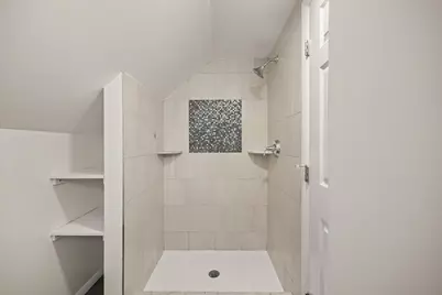 1088 Middleboro Ave, Taunton, MA 02718 - Photo 21