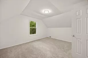 1088 Middleboro Ave, Taunton, MA 02718 - Photo 29
