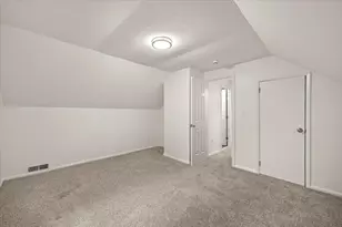 1088 Middleboro Ave, Taunton, MA 02718 - Photo 33