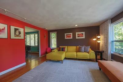 12 Stevens Pl, Saugus, MA 01906 - Photo 5